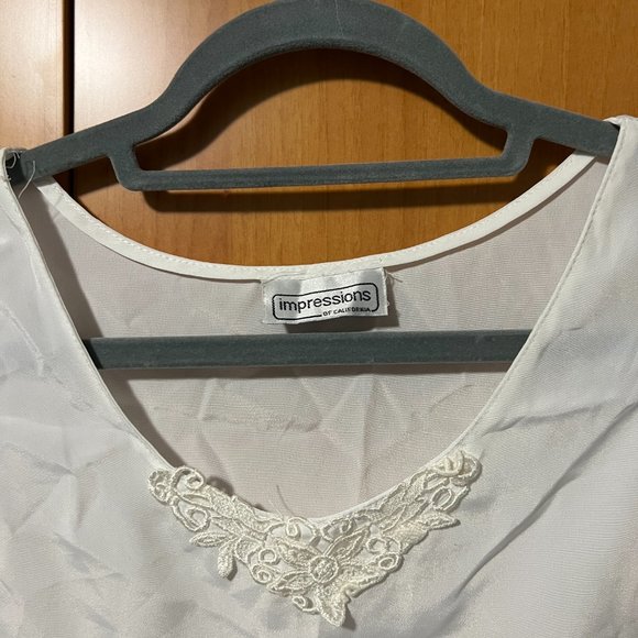 Sheer Tank Top with Lace - Picture 3 of 3